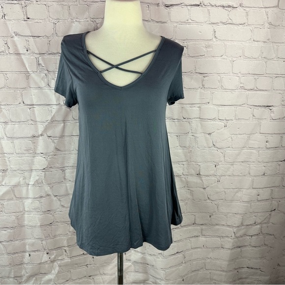 NWT entro boutique med grey crisscross v-neck basic modal top neutral layering - Picture 3 of 13